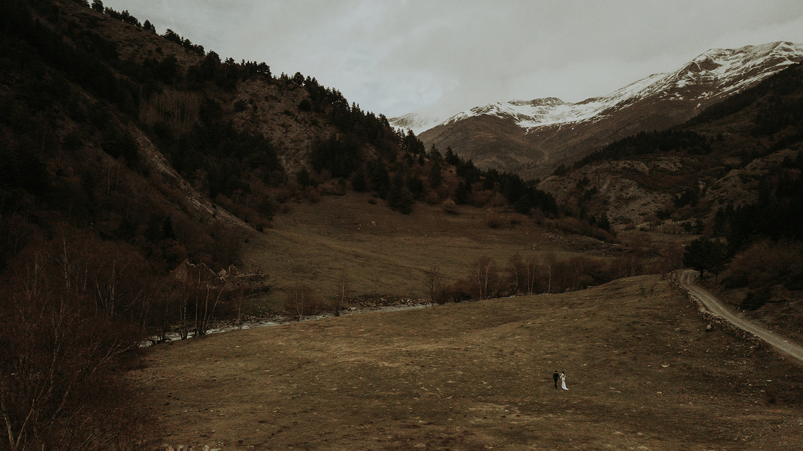 Evadidos: Elopement Wedding Pirineos Lleida