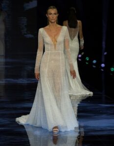 Desfile Atelier Pronovias Barcelona Bridal Week 2023